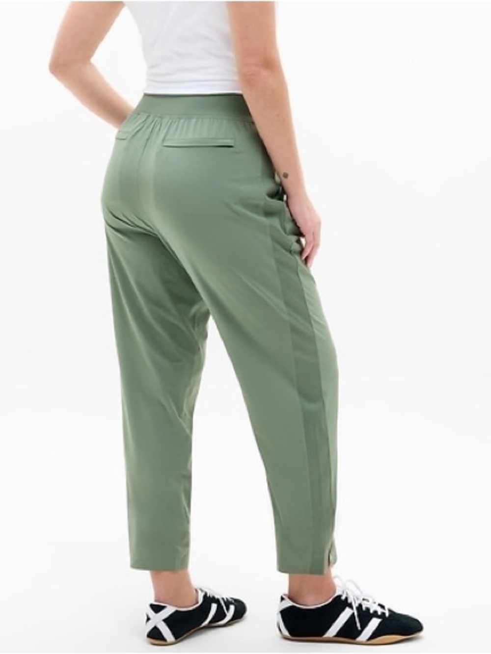 Athleta Brooklyn Pants in Eucalyptus Olive Size 22